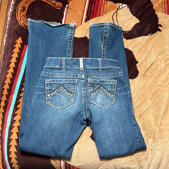 Ariat denim jeans 25R. - Picture 3 of 5